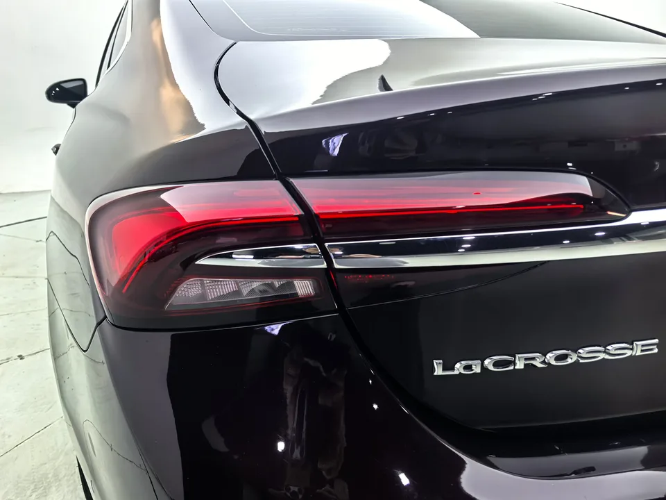 Buick LaCrosse LaCrosse 2022 Aivia 2.0T Early Access Model 2023 — миниатюра 4