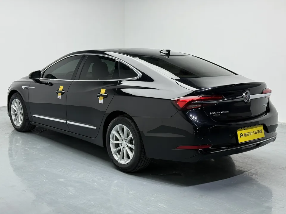 Buick LaCrosse LaCrosse 2022 552T Luxury 2023 — миниатюра 2