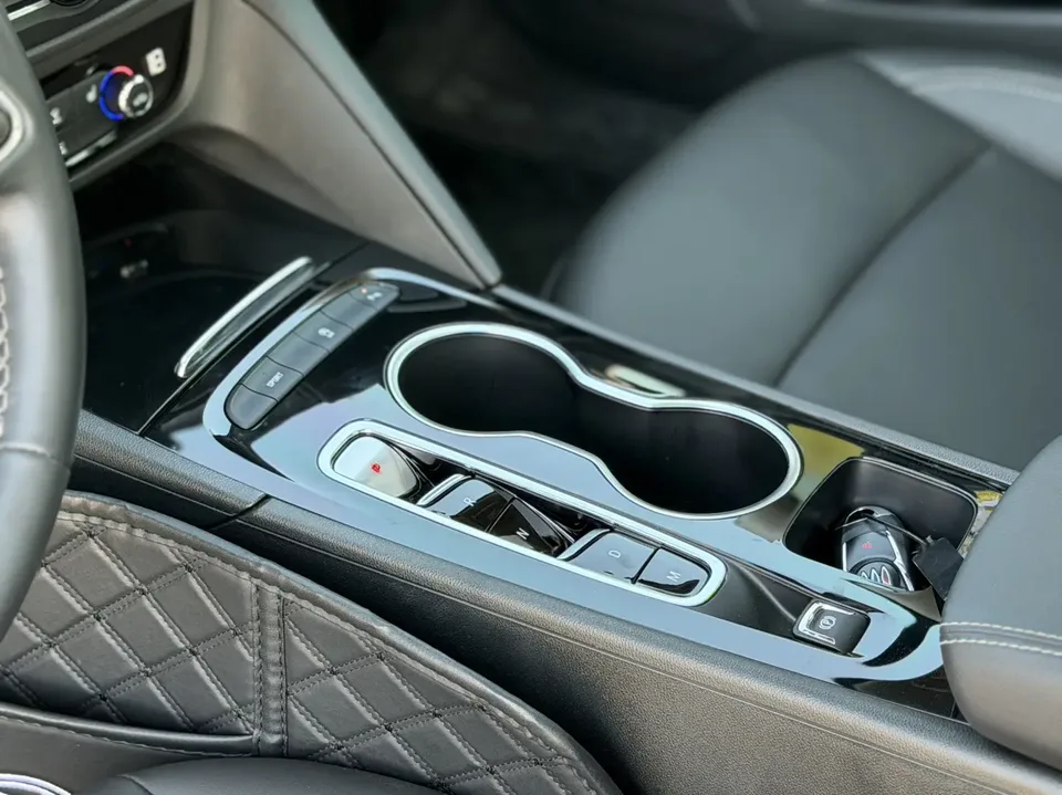 Buick Majesty Regal 2024 facelift 25T Super Edition 2024 — миниатюра 4