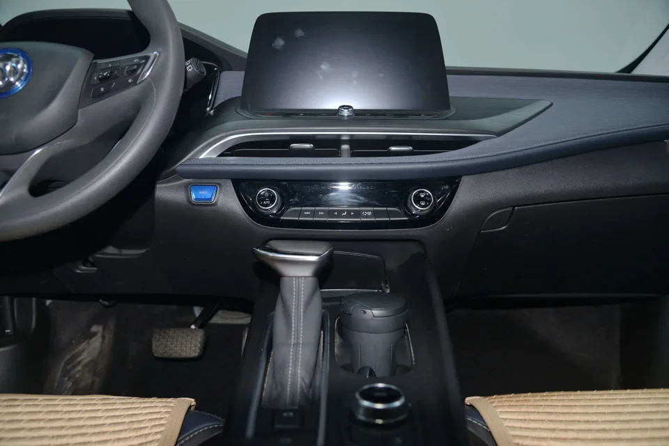 Buick Micro blue 6 WEILAN 6 2022 Connected Fashion PLUS 2022 — миниатюра 3