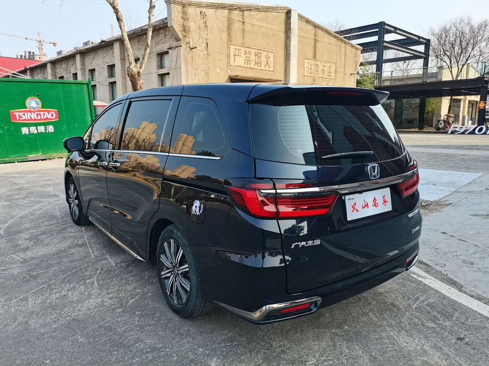 Honda Odyssey Odyssey 2024 2.0L Sharp Enjoy Edition 2024 — миниатюра 4