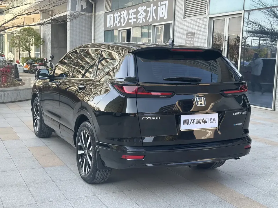 Honda Breeze RuiHybrid 2.0L 2WD Deluxe Edition 2023 — миниатюра 2