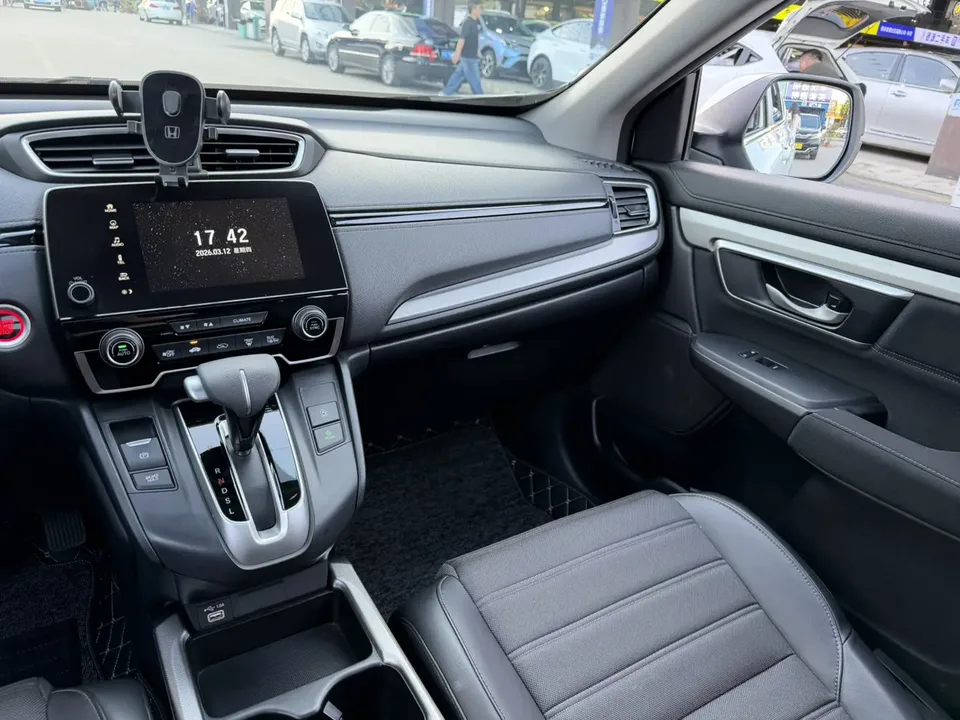 Honda CR-V Honda CR-V 2021 240TURBO CVT 2WD Urban Edition 2022 — миниатюра 3