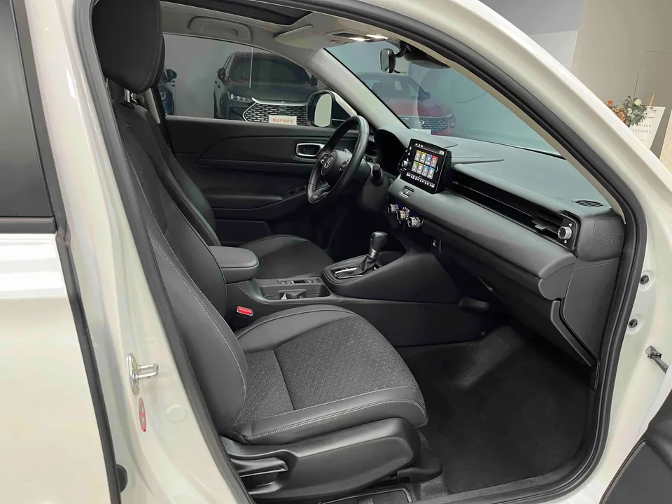 Honda WR-V Honda XR-V 2023 1.5L CVT Hot Edition 2024 — миниатюра 4