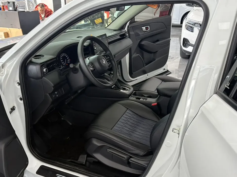 Honda VEZEL 1.5L CVT technology version 2023 — миниатюра 5