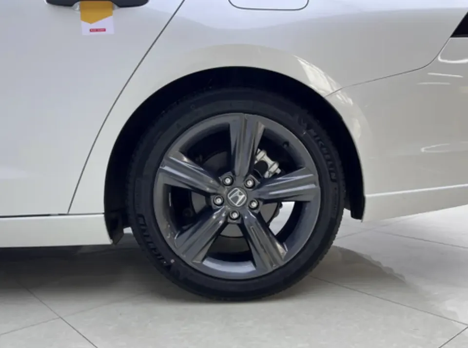 Honda Inspire 260TURBO Exquisite Edition 2024 — миниатюра 3