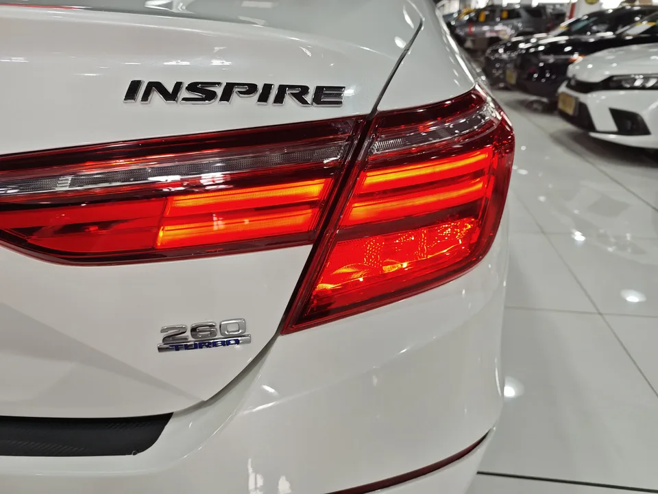Honda Inspire 2022 Insignia 260TURBO Elite Edition 2023 — миниатюра 3