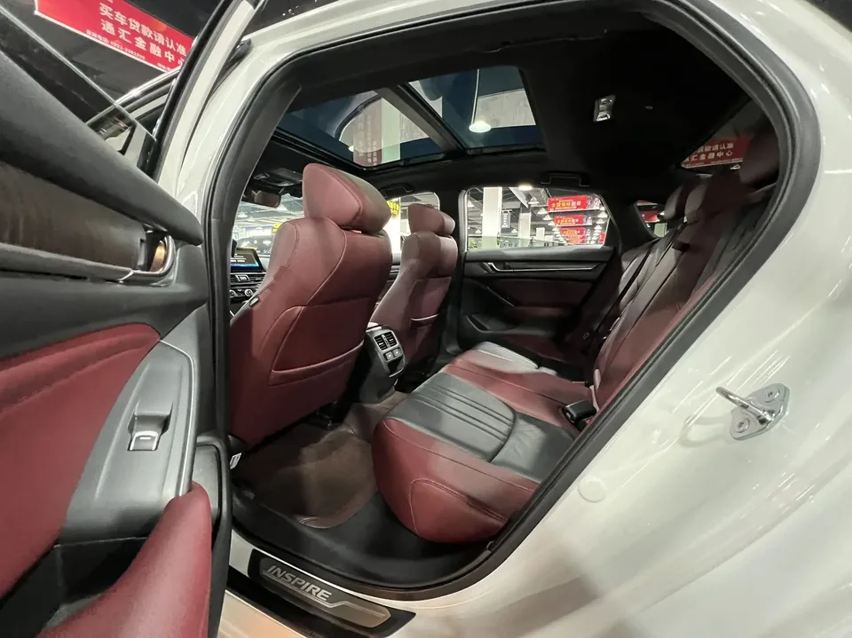 Honda Inspire 2022 Insignia 260TURBO Elite Edition 2023 — миниатюра 5