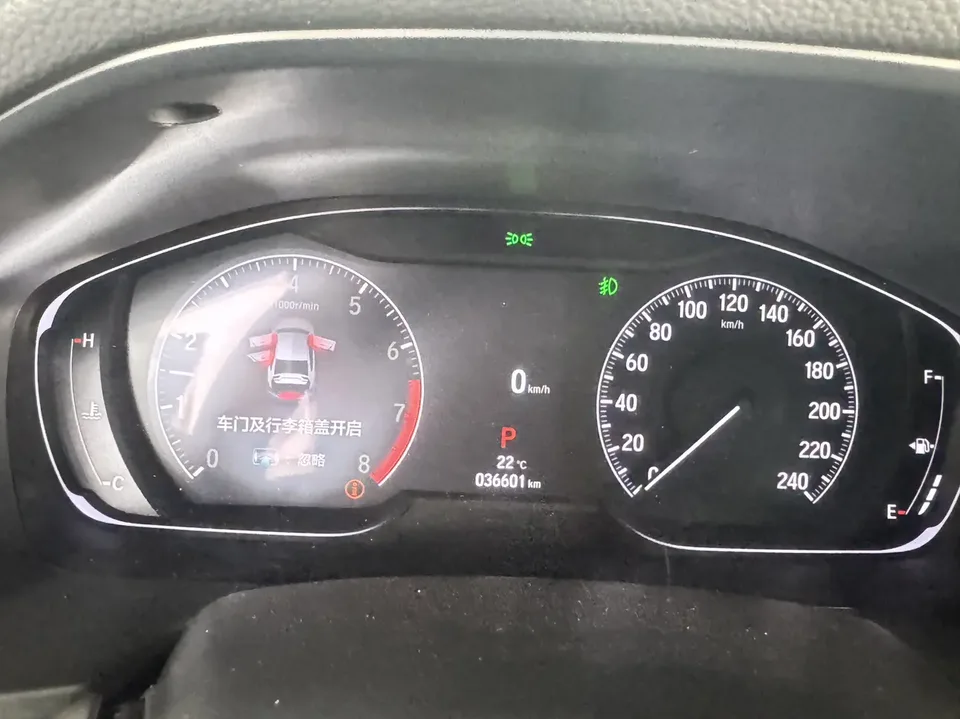 Honda Accord Accord 2022 260TURBO Deluxe Edition 2023 — миниатюра 3