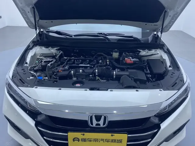 Honda Accord Accord 2022 260TURBO Deluxe Edition 2022 — миниатюра 5