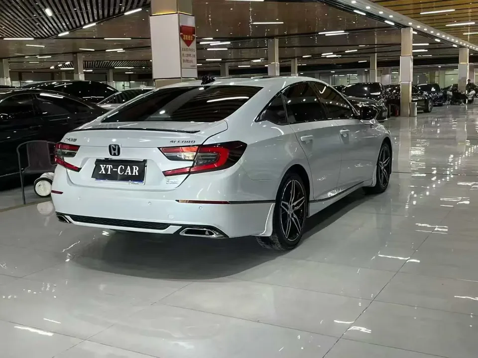 Honda Accord 2022 Accord 260TURBO Fantasy Night Premium Edition 2022 — миниатюра 2