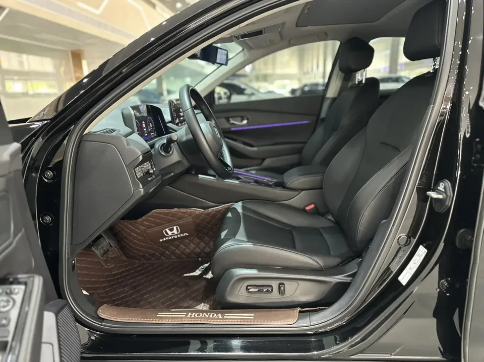 Honda Accord Rui T 260TURBO Deluxe Edition 2024 — миниатюра 4