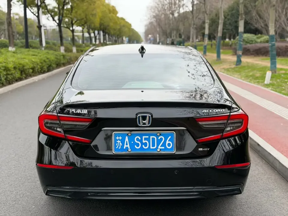 Honda Accord 2022 Accord Hybrid 2.0L Sharp Edition 2023 — миниатюра 2