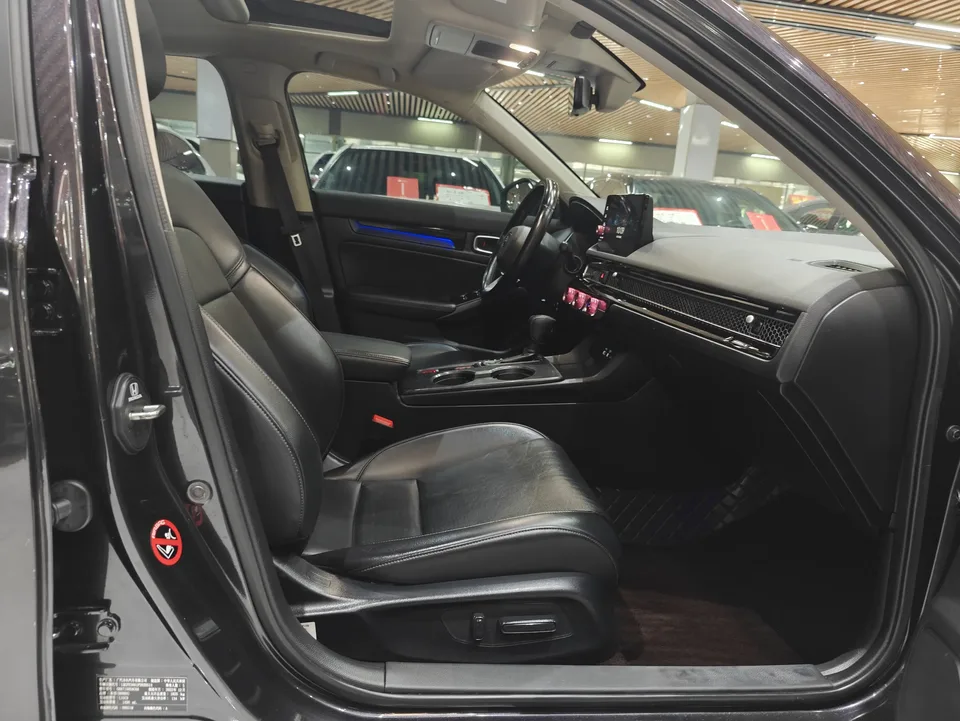 Honda Integra 240TURBO CVT Deluxe Edition 2023 — миниатюра 4