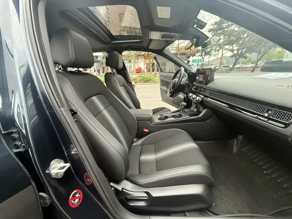 Honda CIVIC 2022 Civic 240TURBO CVT Ignition Edition 2023 — миниатюра 5