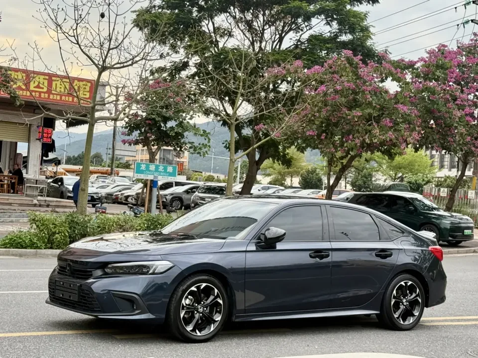 Honda CIVIC 2023
