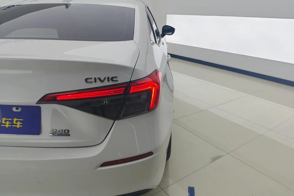 Honda CIVIC Civic 240TURBO CVT Power Edition 2024 — миниатюра 2