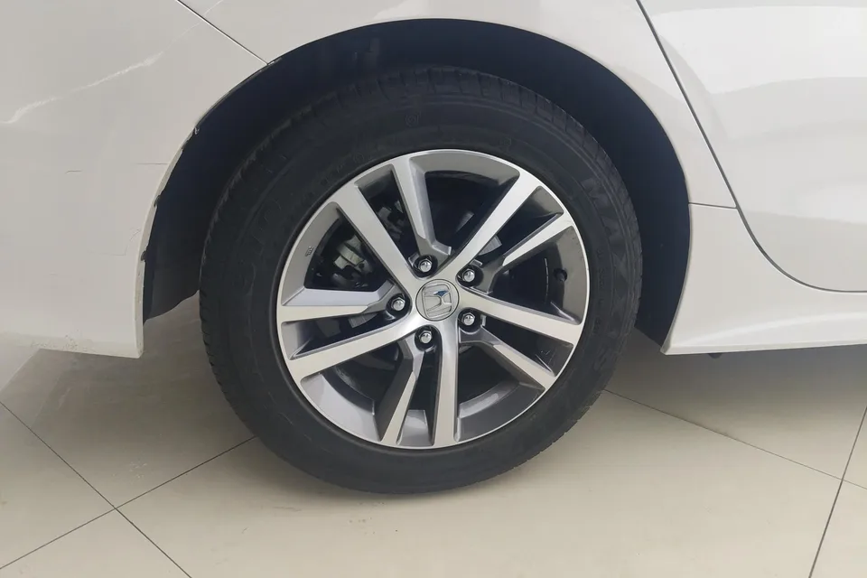 Honda CIVIC Civic 240TURBO CVT Power Edition 2024 — миниатюра 3