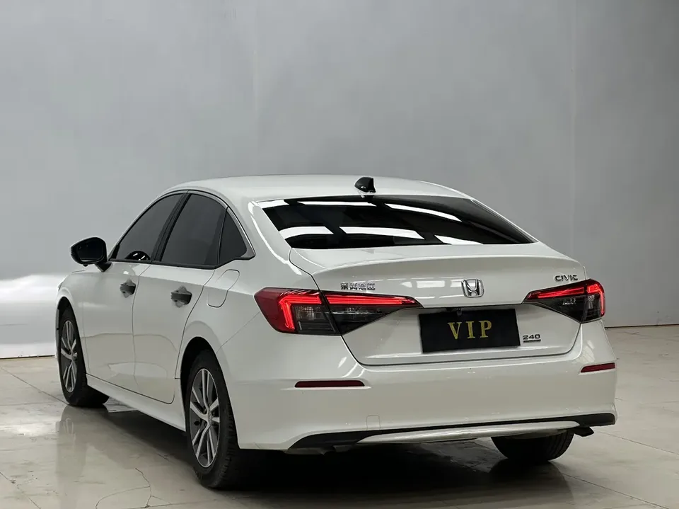 Honda CIVIC 2022 Civic 240TURBO CVT Dynamic Edition 2022 — миниатюра 4
