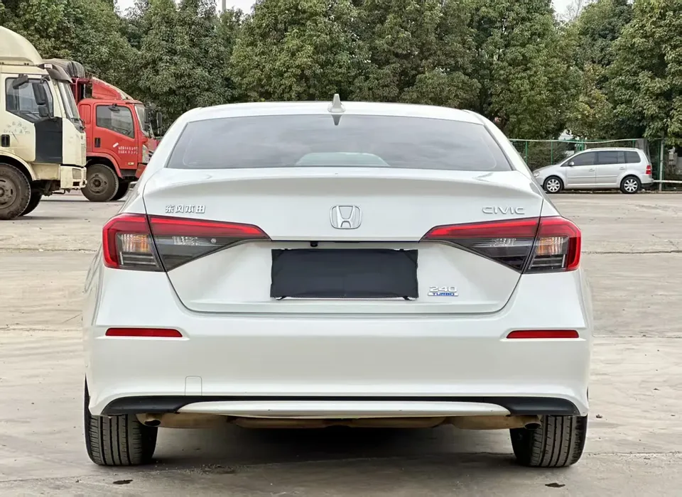 Honda CIVIC 2022 Civic 240TURBO CVT Dynamic Edition 2022 — миниатюра 2
