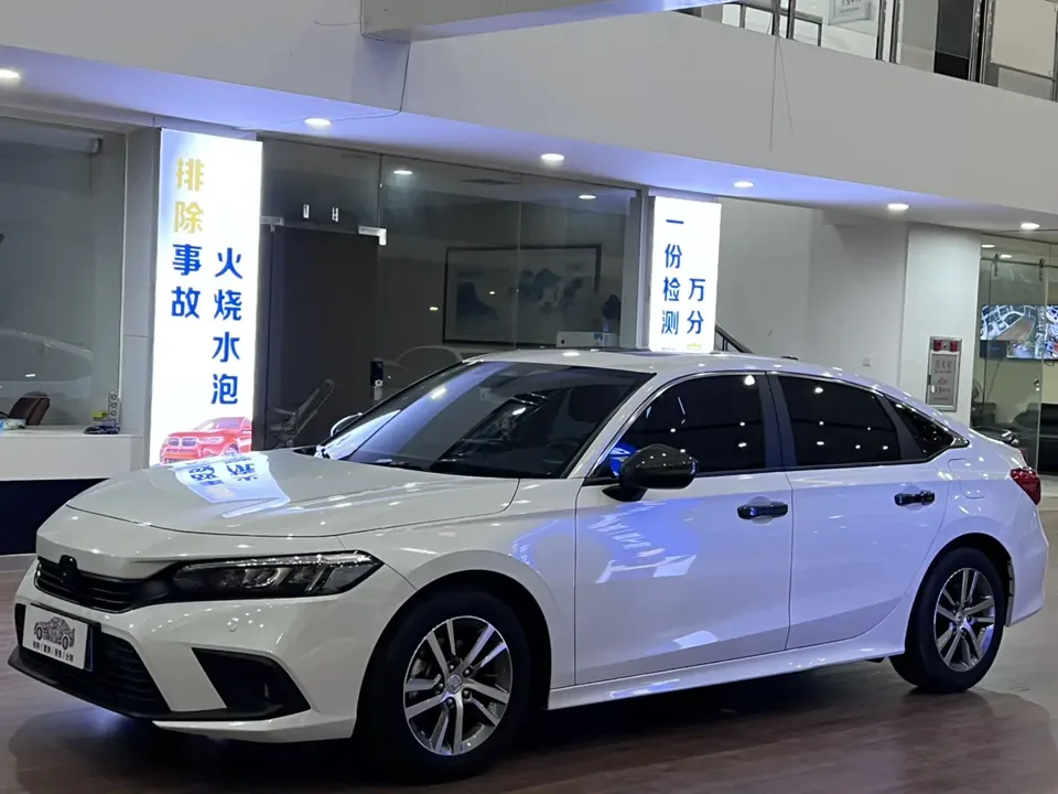 Honda CIVIC 2025