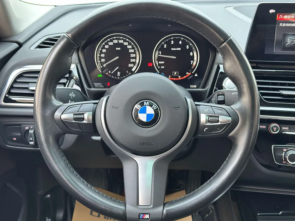 BMW 1 Series BMW 1 Series 2023 125i M Sport Night Edition 2023 — thumbnail 4