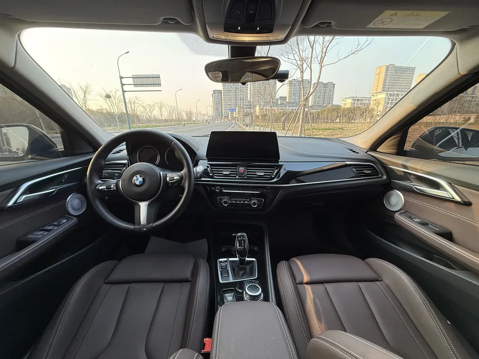 BMW 1 Series BMW 1 Series 2021 125i M Sport Night Edition 2022 — миниатюра 2