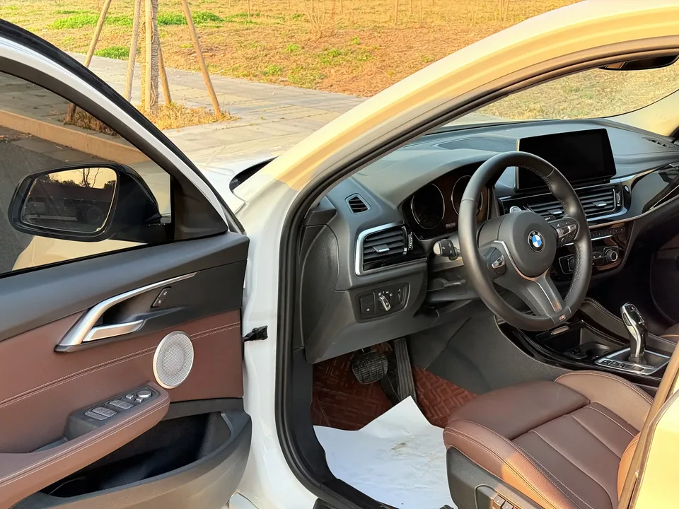 BMW 1 Series BMW 1 Series 2021 125i M Sport Night Edition 2022 — миниатюра 4
