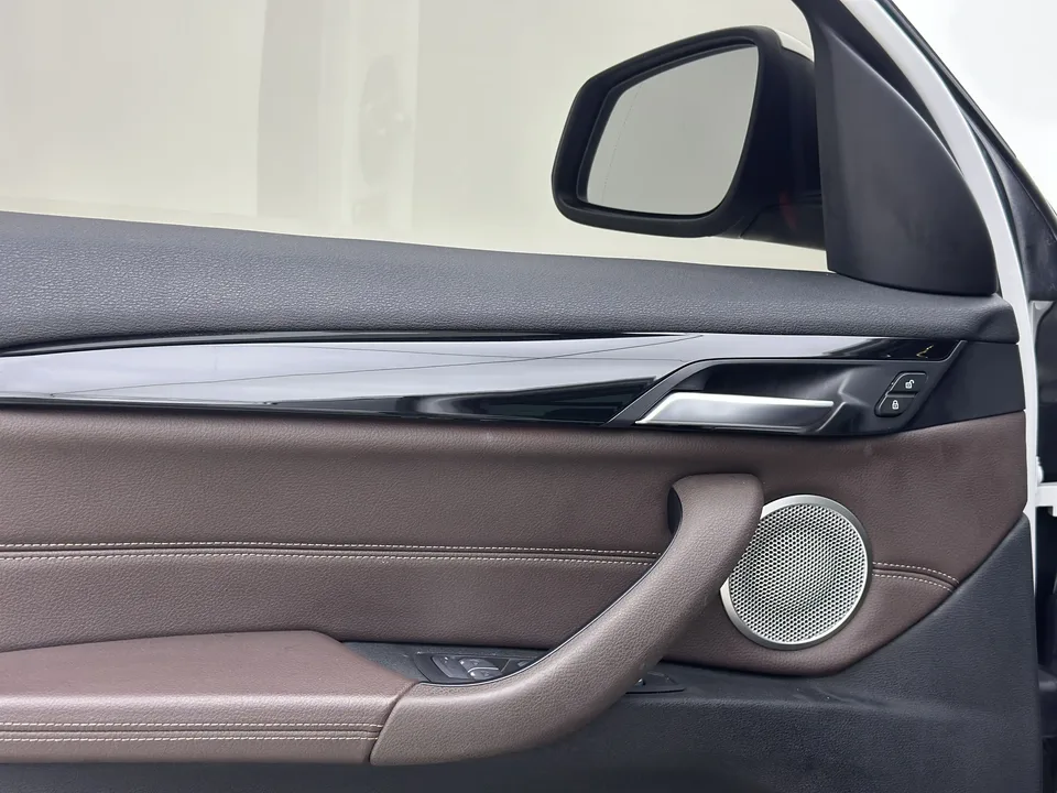 BMW X1 facelift sDrive25Li Leading Edition 2022 — миниатюра 3