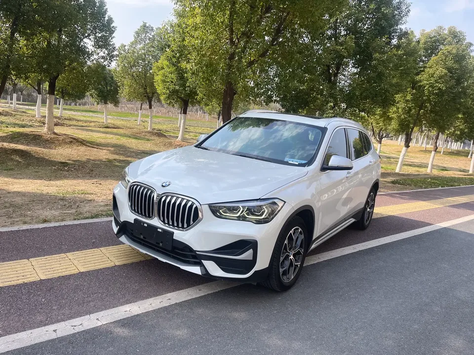 BMW X1 X1 2022 facelift sDrive20Li exclusive model 2022 — photo 1, buy with delivery to Moscow