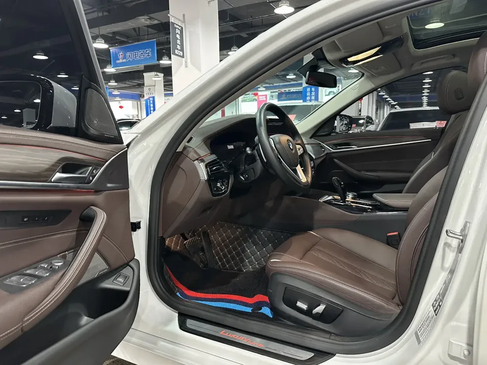 BMW 5 Series 5 Series 2022 BMW 5 Series 2022 530Li xDrive Luxury Package 2023 — thumbnail 5