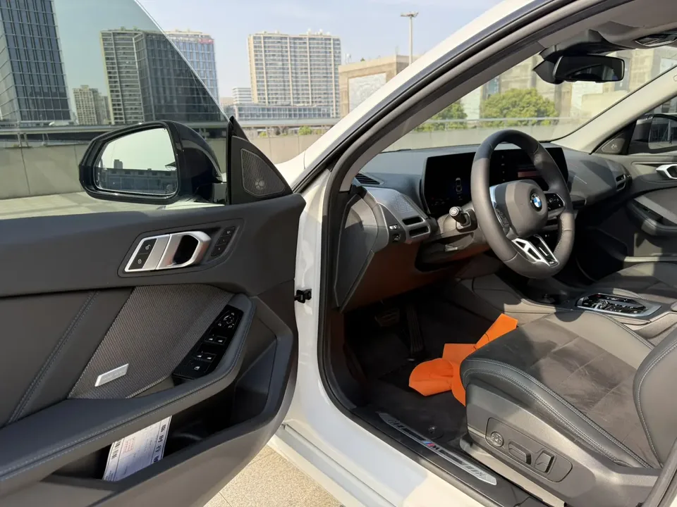 BMW 2 Series BMW 2 Series 225L M Sport Shadow Edition 2025 — миниатюра 5