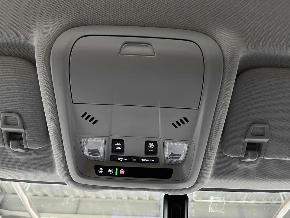 Chevrolet Equinox Explorer 2021 535T Chijie Edition 2022 — миниатюра 4