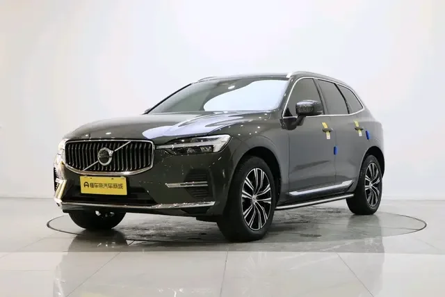 Volvo XC60 Volvo XC60 2022 B5 4WD Zhiyuan Deluxe Edition 2022 — photo 1, buy with delivery to Moscow
