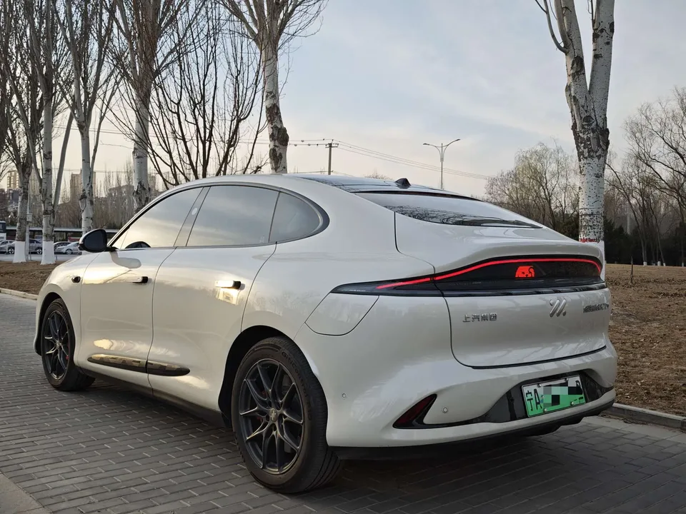 IM Motors LS6 LS6 2025 Zhiji LS6 2025 Long-range Lizard Smart Edition 2025 — thumbnail 4