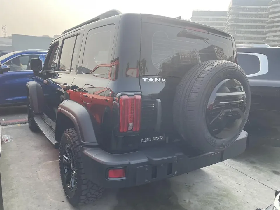 Tank 300 Tank 300 2023 Off-road version 2.0T Challenger 2023 — миниатюра 4