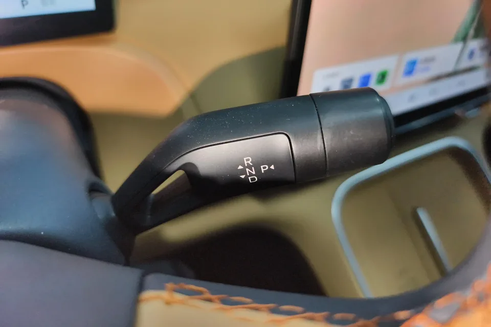 Geely Galaxy Starship 7 EM-i Galaxy Starship 7 EM-i 2025 120KM Pilot Edition 2025 — миниатюра 4