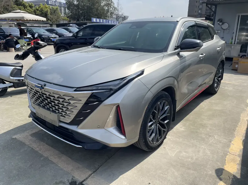 Oshan Changan Auchan Z6 2022