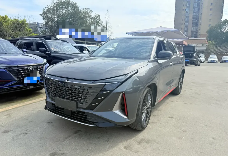 Oshan Changan Auchan Z6 2023