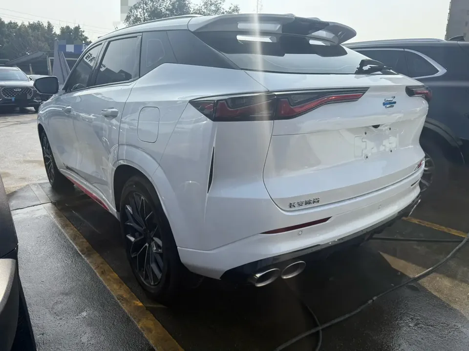Oshan Changan Auchan Z6 Blue Whale 1.5T DCT smart collar model 2024 — миниатюра 4