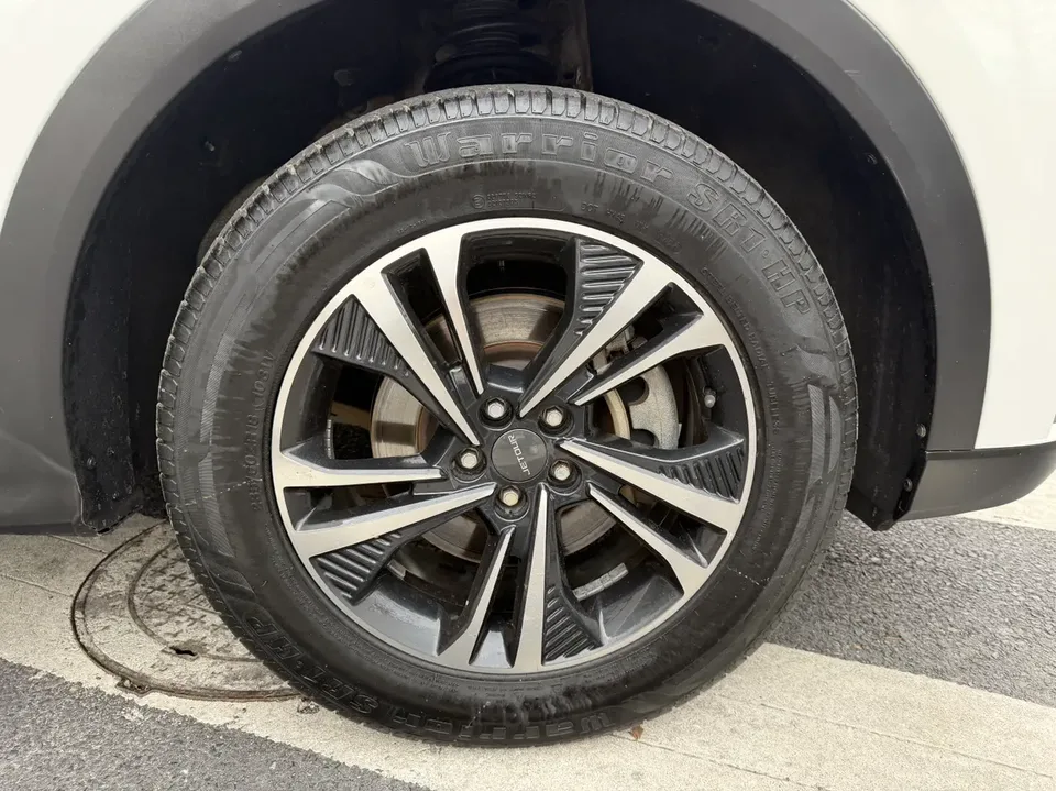 Jetour Jietu X70 PLUS JETOUR X70 PLUS 2021 1.5T DCT 5-seater 2022 — миниатюра 2