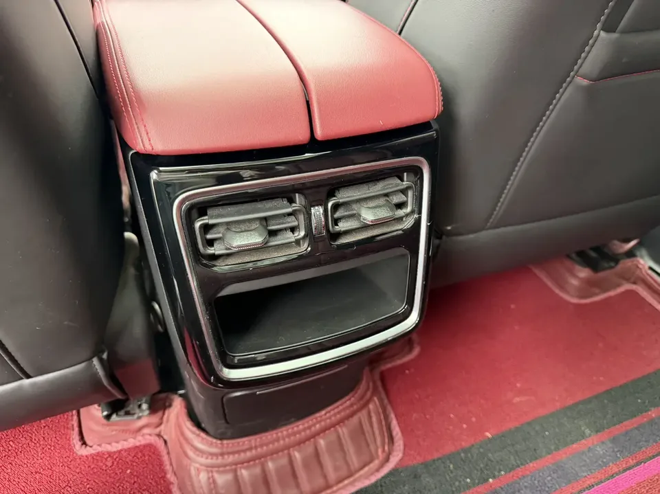 Jetour Jietu X70 PLUS JETOUR X70 PLUS 2021 1.5T DCT 5-seater 2022 — миниатюра 3
