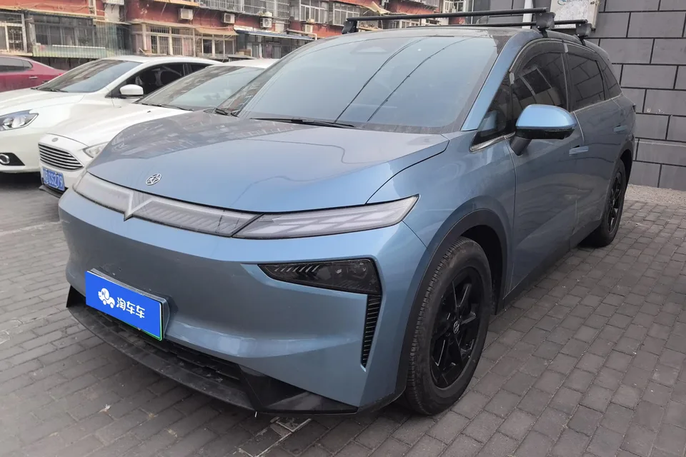 Kai Chen Venucia VX6 2025