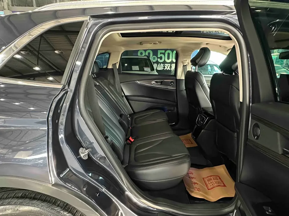 Lincoln Navigator Navigator 2021 2.0T 4WD Premium Edition 2022 — thumbnail 5