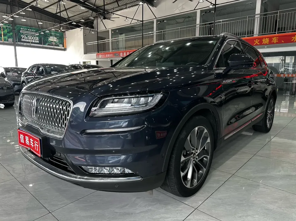 Lincoln Navigator 2022