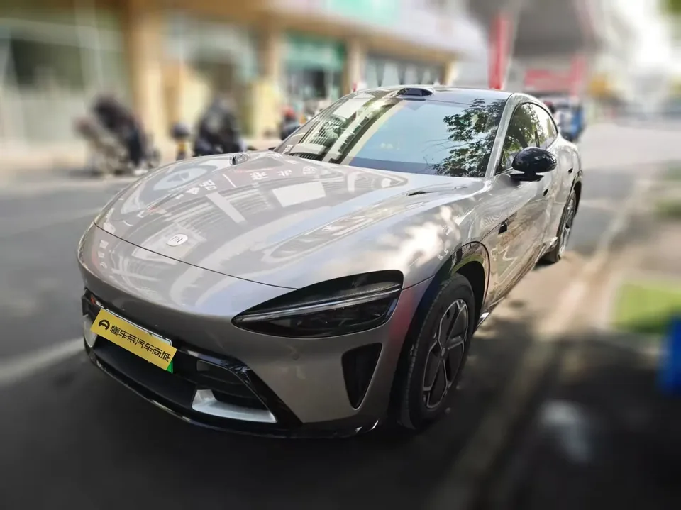 Xiaomi car Xiaomi YU7 Xiaomi YU7 2025 Rear-wheel drive long-range version 2026 — photo 1, buy with delivery to Moscow