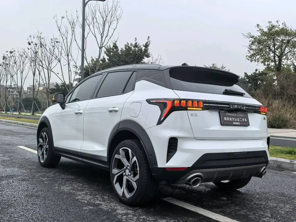 Lynk & Co 06 Lynk & Co 06 2023 Remix 1.5T JinHalo 2024 — thumbnail 2