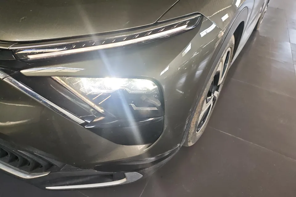 Citroen Versailles C5 X 1.6T Enjoy Extraordinary 2023 — миниатюра 2