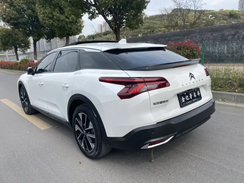 Citroen Versailles C5 X Versailles C5 2022 — миниатюра 2