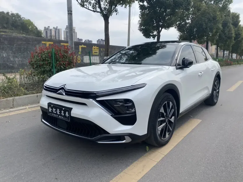 Citroen Versailles C5 X 2022